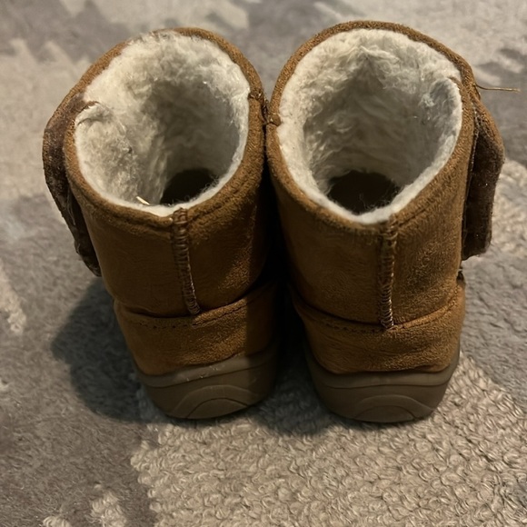 Wonder Nation faux fur tan toddler boots size 4 - Picture 5 of 9